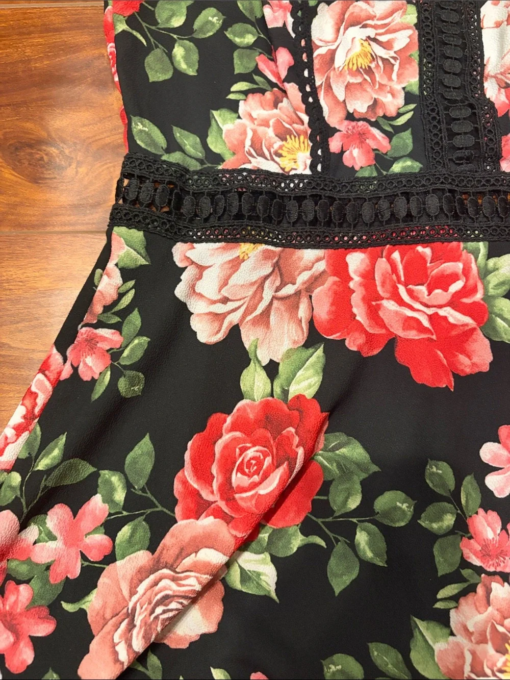 Disney Princess Floral Skater Dress Medium Black Pink Rose Crochet Lace Fit - Picture 6 of 12